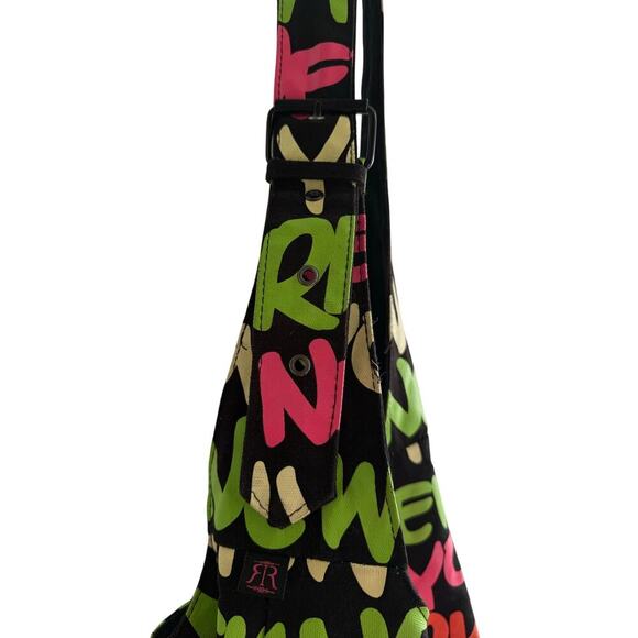 Robin Ruth New York Graphic Print Canvas Crossbody Bag - Picture 5 of 6